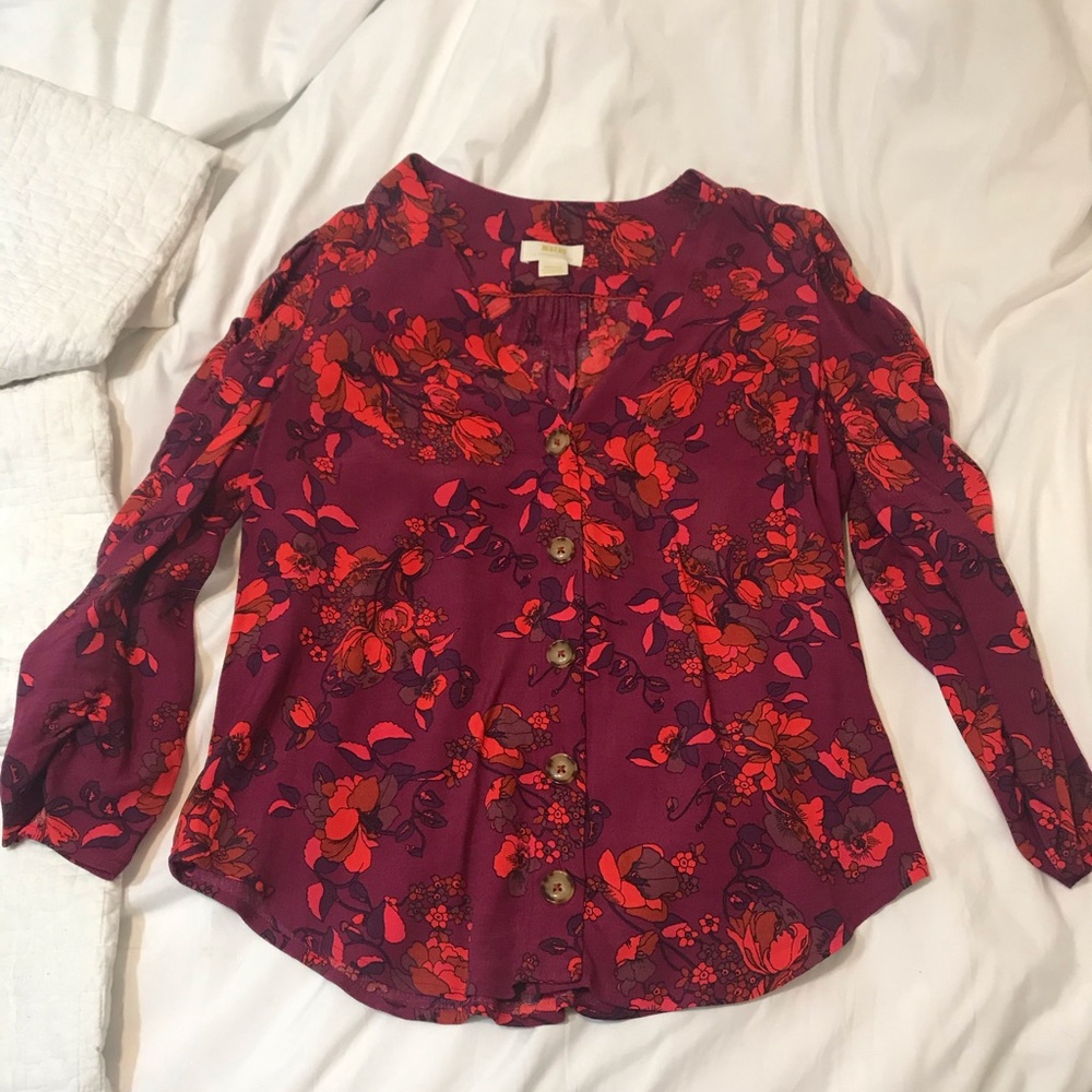 Maeve Top with button and sleeve detail